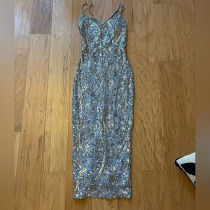Windsor Brynne Formal Sequin Scroll Midi Dress